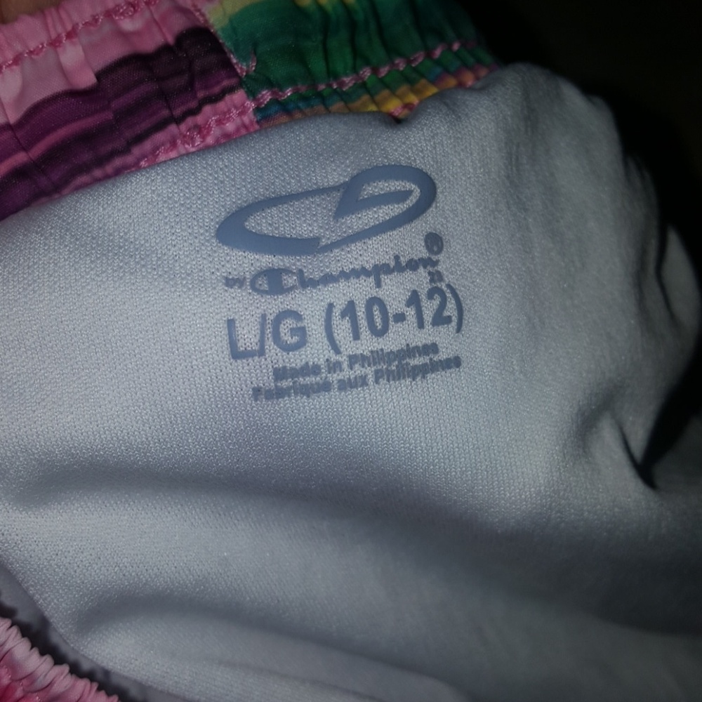 Shorts - Picture 4 of 4